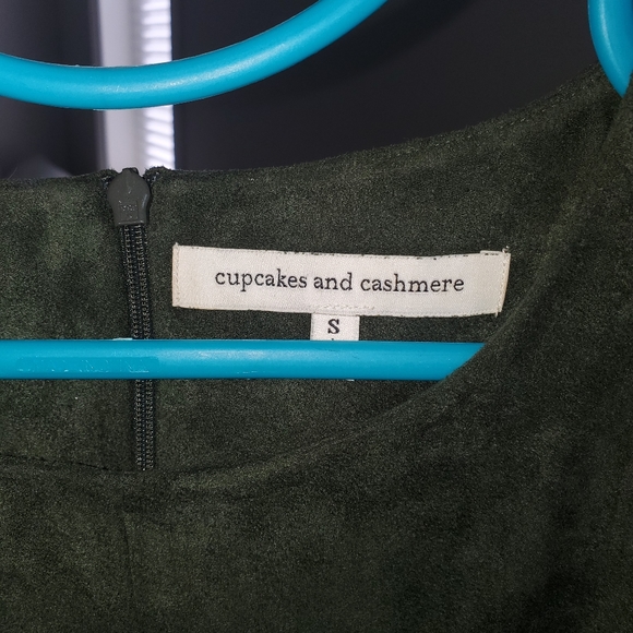 Cupcakes & Cashmere S Dress - Picture 3 of 6